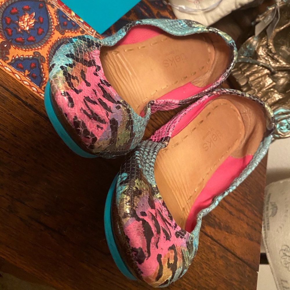 Tieks ballet flats. Electric Snake. Size 7. EUC